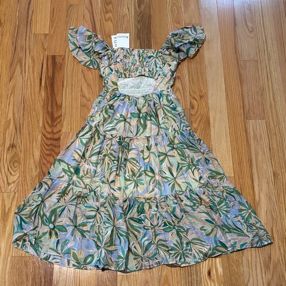 &MERCI small “Shannon Dress” Floral with Ruffled Sleeves, smocked waist, tiered - Picture 8 of 8